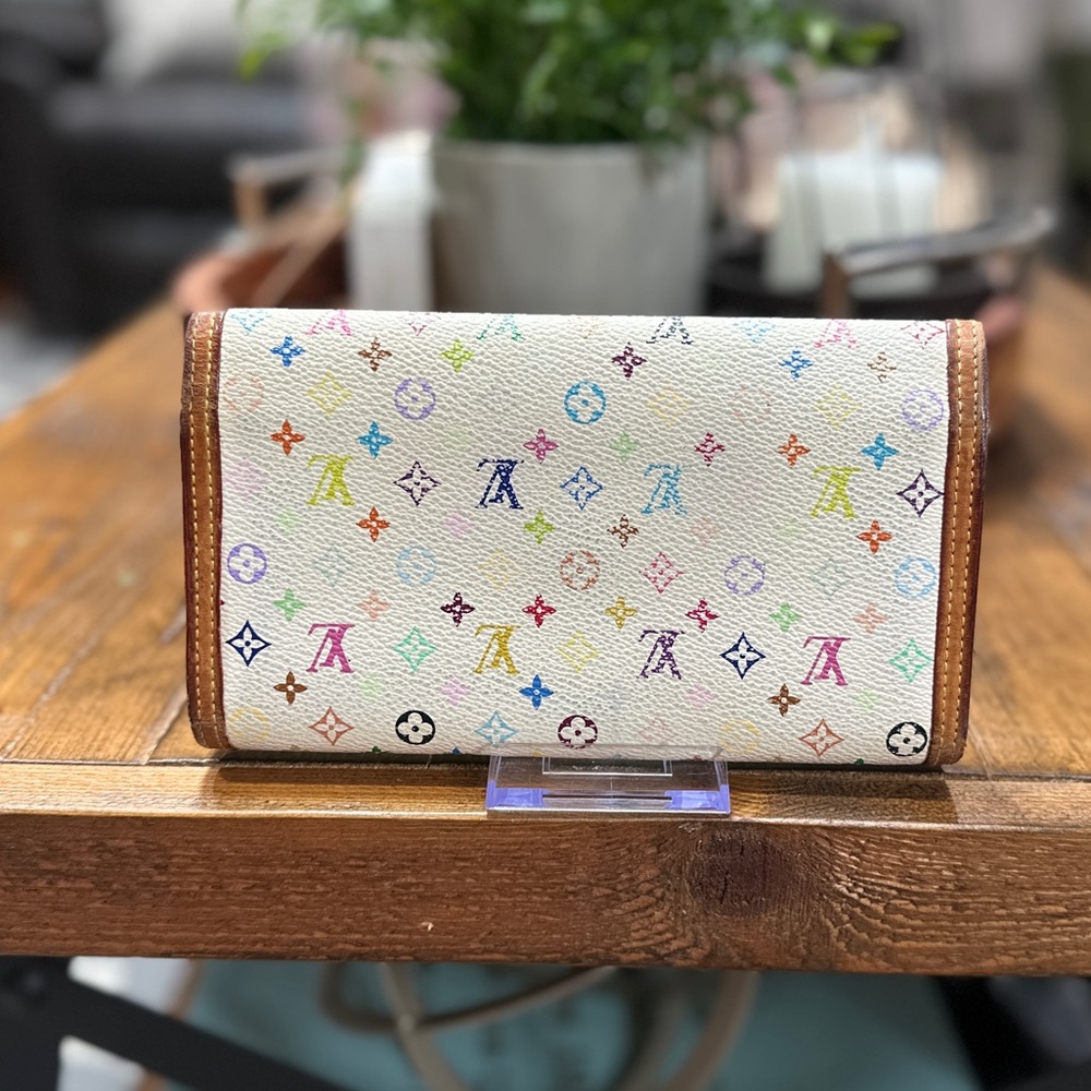 Louis Vuitton X Takashi Murakami White Multicolored Porte Tresor International - Picture 4 of 13